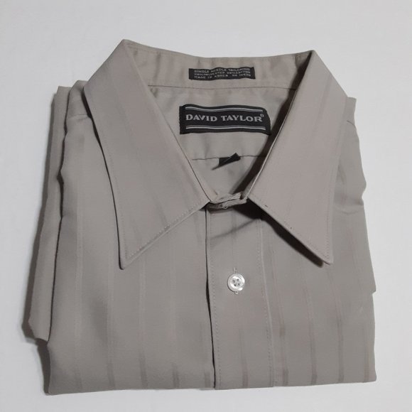 David Taylor Men's Short Sleeve Button Up Front Pocket Shirt in Size 18.5 Neck - Picture 1 of 4